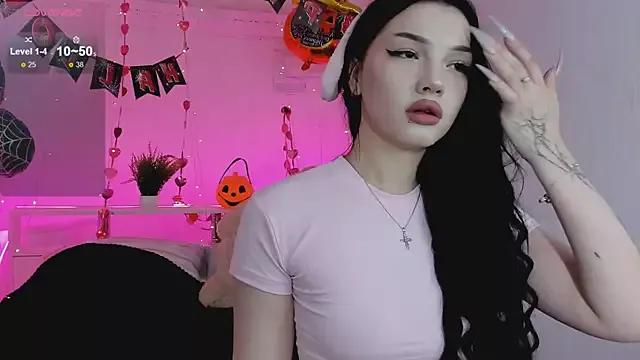 Explore our live girls sluts from our Custom and Multi clubs and checkout exclusive access to highly interactive content, such as shape, hair, titties, pussy type and many more.