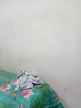 Alahia99 from StripChat