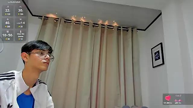 alahia_sweet from StripChat