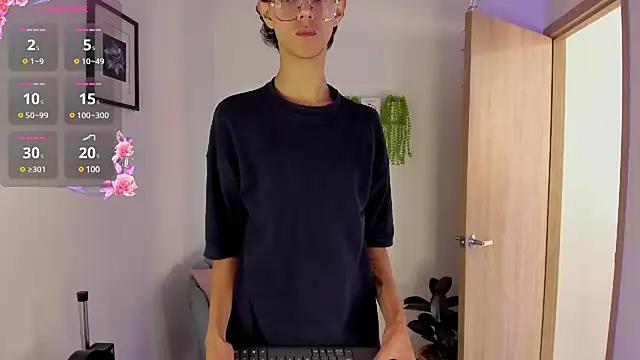 alahia_sweet from StripChat