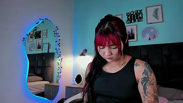 alaia-rogers from StripChat