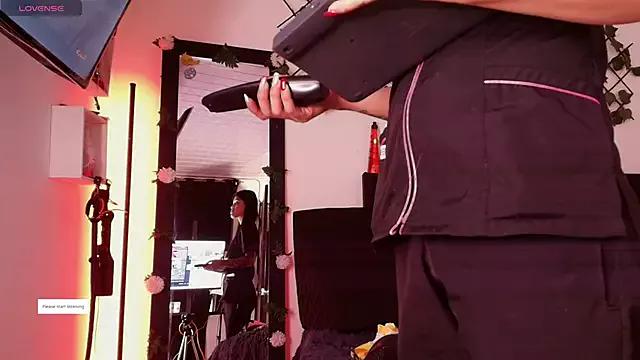 Alaia_Asuka from StripChat