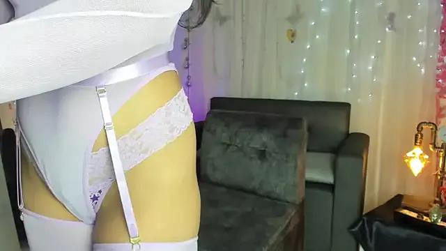 Alaia_Love77 from StripChat