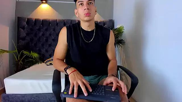 ALAN_REDINGER from StripChat