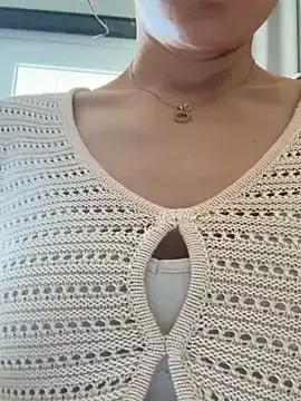 alana15 from StripChat