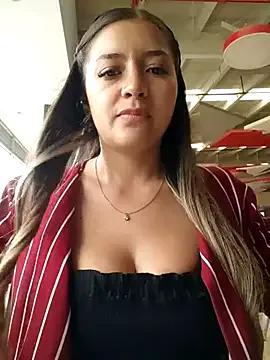 Explore our live girls sluts from our Custom and Multi clubs and checkout exclusive access to highly interactive content, such as shape, hair, titties, pussy type and many more.