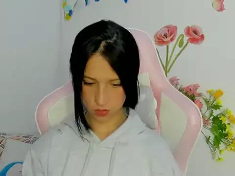 Explore our live girls sluts from our Custom and Multi clubs and checkout exclusive access to highly interactive content, such as shape, hair, titties, pussy type and many more.
