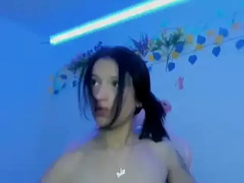 Explore our live girls sluts from our Custom and Multi clubs and checkout exclusive access to highly interactive content, such as shape, hair, titties, pussy type and many more.