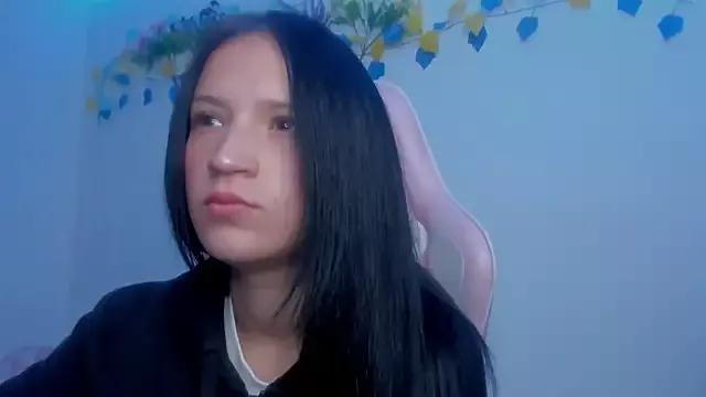 Explore our live girls sluts from our Custom and Multi clubs and checkout exclusive access to highly interactive content, such as shape, hair, titties, pussy type and many more.