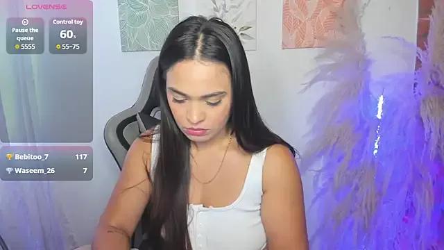 Explore our live girls sluts from our Custom and Multi clubs and checkout exclusive access to highly interactive content, such as shape, hair, titties, pussy type and many more.