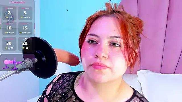 Alana_glasses webcams show profile image 