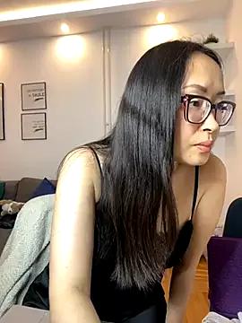 alana_liam from StripChat