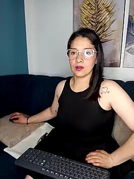 Explore our live girls sluts from our Custom and Multi clubs and checkout exclusive access to highly interactive content, such as shape, hair, titties, pussy type and many more.