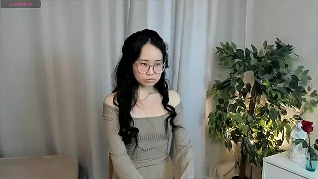 AlanaBriz from StripChat is Freechat