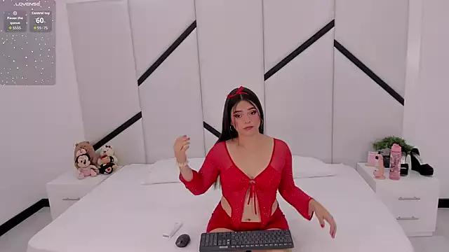 AlanaCusack from StripChat