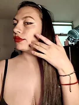 AlanaDesire from StripChat