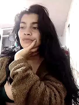 AlanaHotxx from StripChat
