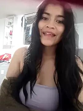 AlanaHotxx from StripChat
