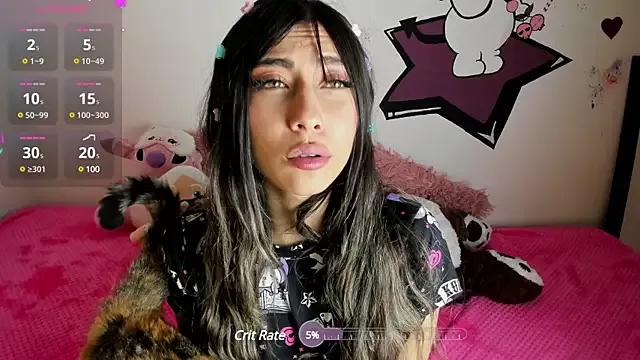 Alanaloiiss_ from StripChat