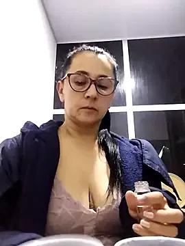 Alanna_11 from StripChat