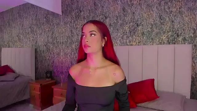 AlannaBlakes from StripChat