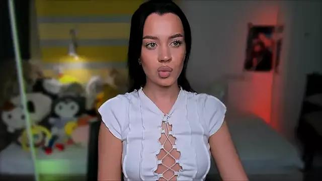 Explore our live girls sluts from our Custom and Multi clubs and checkout exclusive access to highly interactive content, such as shape, hair, titties, pussy type and many more.