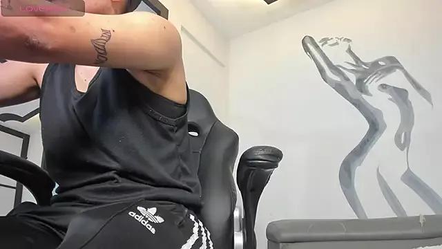 AlanRed_ from StripChat