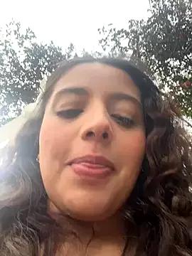Alaska-de-lune from StripChat is Freechat
