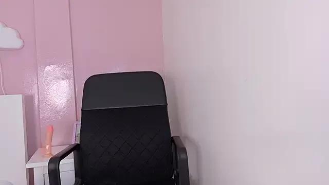 ALASKA_JONES from StripChat
