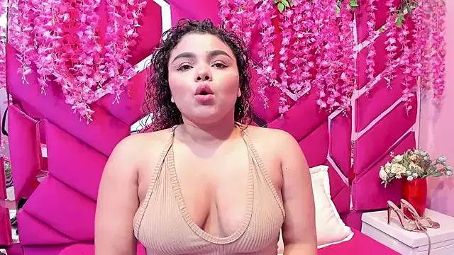 Alaska_xxx from StripChat