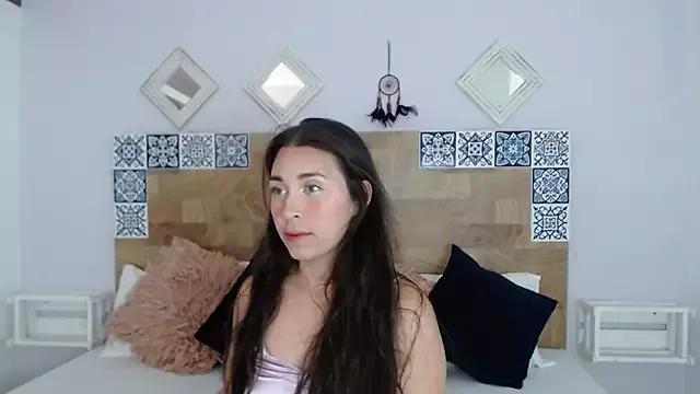 Alaya_Thompsonn from StripChat