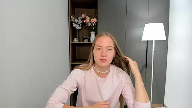 AlbaMesick from StripChat