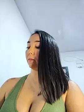 AlejaC29 webcams show profile image 