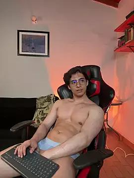 Explore our live girls sluts from our Custom and Multi clubs and checkout exclusive access to highly interactive content, such as shape, hair, titties, pussy type and many more.