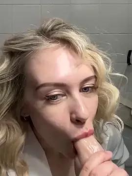 Photos of Aleksa_qt from StripChat is Freechat