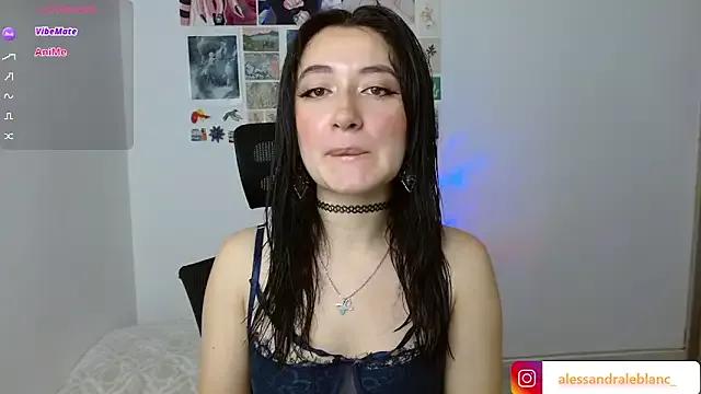 AlessandraLB from StripChat is Freechat
