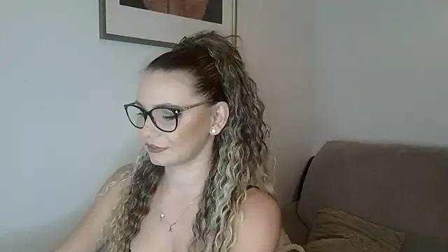 AlessiaCreed webcams show profile image 