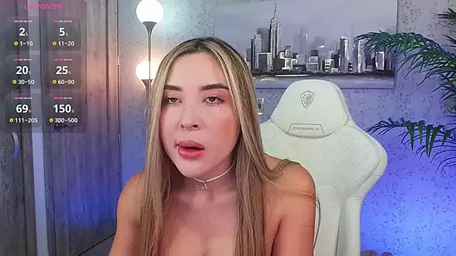 Explore our live girls sluts from our Custom and Multi clubs and checkout exclusive access to highly interactive content, such as shape, hair, titties, pussy type and many more.