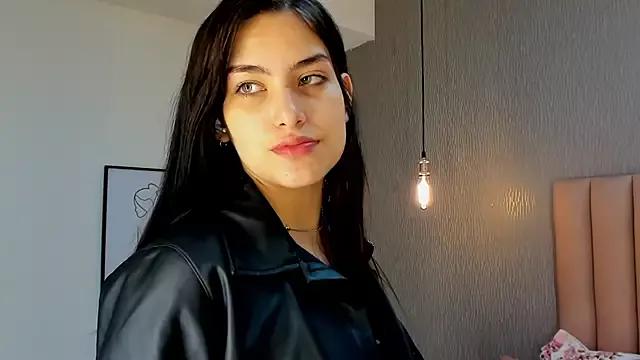 Alexa_Thaylor_ from StripChat is Freechat
