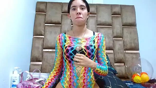 Alexahotz from StripChat is Freechat