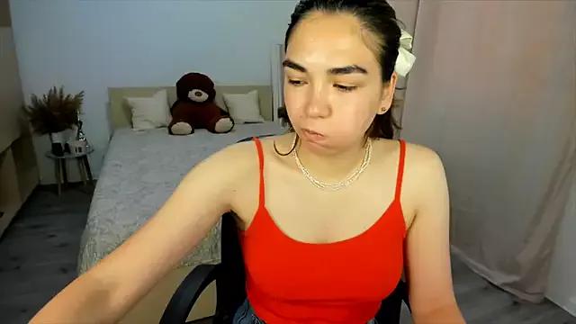 Explore our live girls sluts from our Custom and Multi clubs and checkout exclusive access to highly interactive content, such as shape, hair, titties, pussy type and many more.