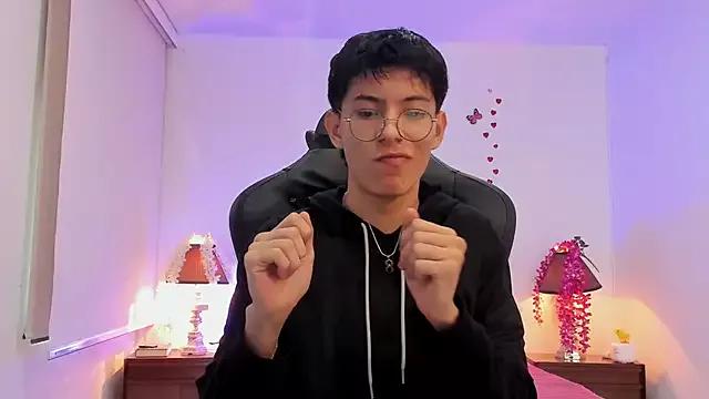 alexandersawyer from StripChat is Freechat