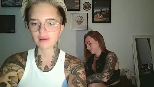 Alexandersonxo from StripChat is Freechat