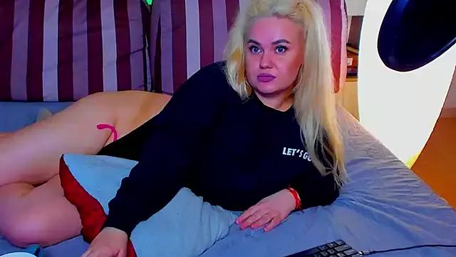 Explore our live girls sluts from our Custom and Multi clubs and checkout exclusive access to highly interactive content, such as shape, hair, titties, pussy type and many more.