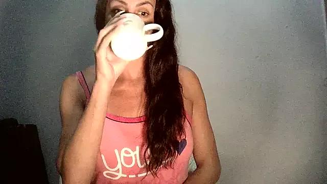AlexiaDuucan from StripChat is Freechat