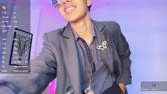 Alexis_Evanss from StripChat is Freechat