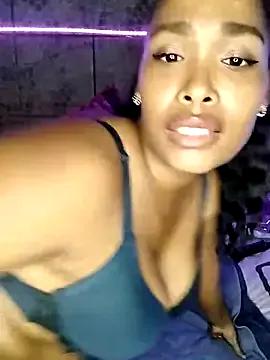 alexis_skyy from StripChat is Freechat
