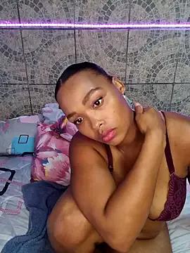alexis_skyy from StripChat is Freechat