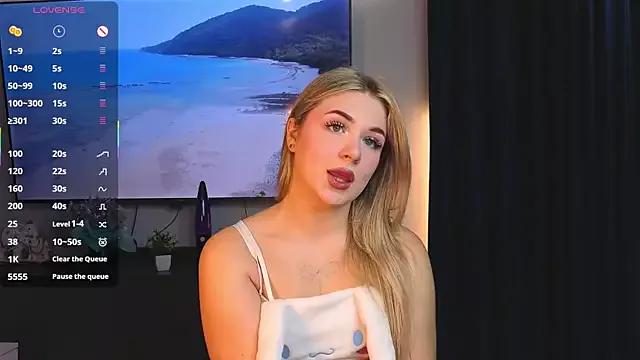 AliaBuerstatte from StripChat is Freechat
