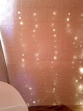 Aliahkeyy webcams show profile image 
